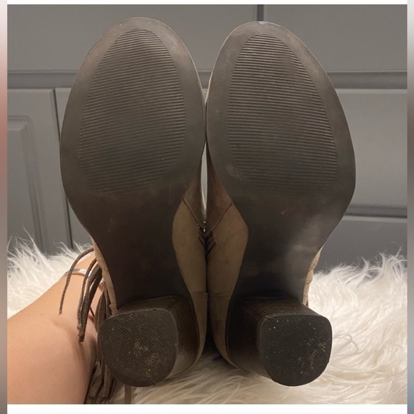 Madden Girl Taupe Booties with fringe women’s Size 9